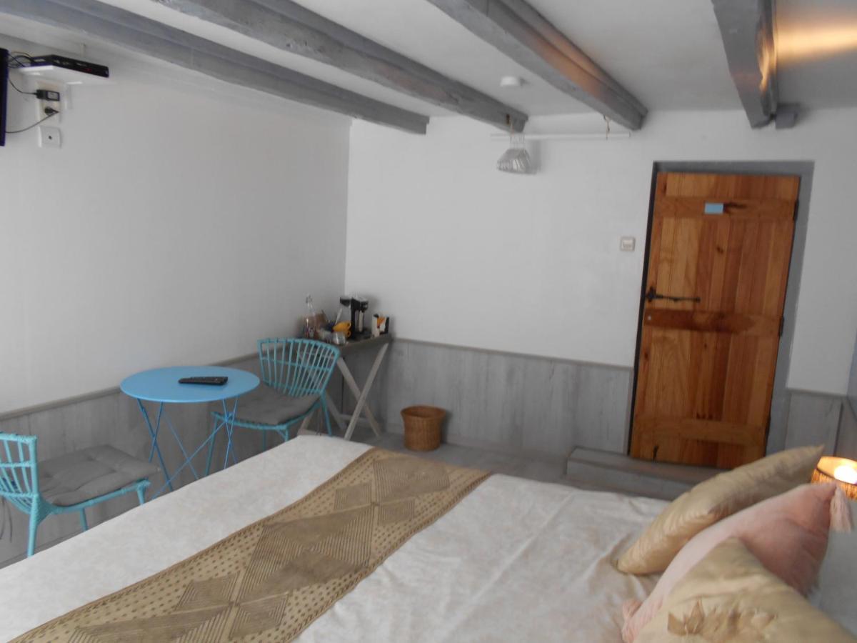 Les Landes Ξενοδοχείο Saint-Pardoux-Corbier Εξωτερικό φωτογραφία